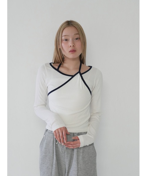 Uenui(ウニュイ)の「【 cunii 】配色 バイカラー レイヤード ロングスリーブTシャツ(Tシャツ/カットソー・レディース・ネイビー/グレー/アイボリー/ブラック・FREE)」の9枚目の写真