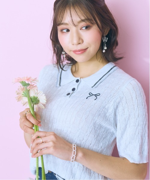 marun（マルン）の「＜大きいサイズ＞リボン刺しゅうポロニットmarun（ニット/セーター・レディース・ピンク/オフホワイト・5L/4L/3L/LL/L）」の8枚目の写真