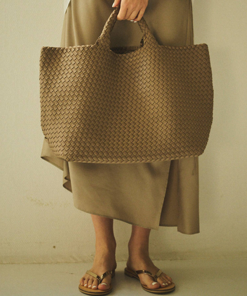 Rouge vif（ルージュヴィフ）の「【NAGHEDI/ナゲティ】ラージトートバッグ St Barths large Tote（トートバッグ・レディース・ブラウン/グレイッシュベージュ・フリー）」の3枚目の写真