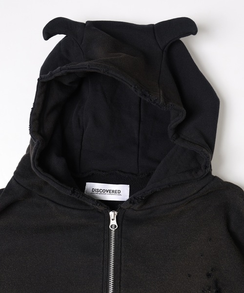 DISCOVERED（ディスカバード）の「DEVIL EAR DAMAGE HOODIE（パーカー・メンズ・オフホワイト/ブラック・3/1）」の6枚目の写真