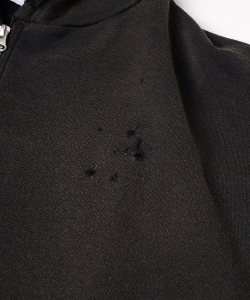 DISCOVERED（ディスカバード）の「DEVIL EAR DAMAGE HOODIE（パーカー・メンズ・オフホワイト/ブラック・3/1）」の7枚目の写真