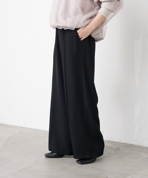 Jena espace merveilleux（ジェナ　エスパスメルヴェイユ）の「【きれい見え／サイズ展開あり】トロミイージーパンツ（その他パンツ・レディース・ブラック/グレー/オフホワイト・2/1）」の22枚目の写真