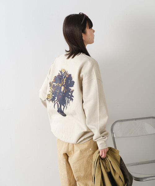 WHIMSIC（ウィムジック）の「【WHIMSIC】ロゴプリントスウェット”SILENCE IS VIOLENC”（スウェット・レディース・グレー/サンドベージュ・FREE）」の13枚目の写真