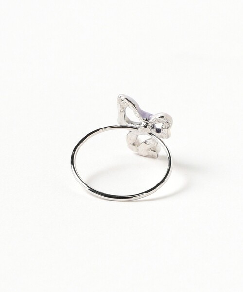 Ray BEAMS（レイビームス）の「ハンドペイント リボンパール リング（リング・レディース・ラベンダー/ホワイト・ONE SIZE）」の5枚目の写真