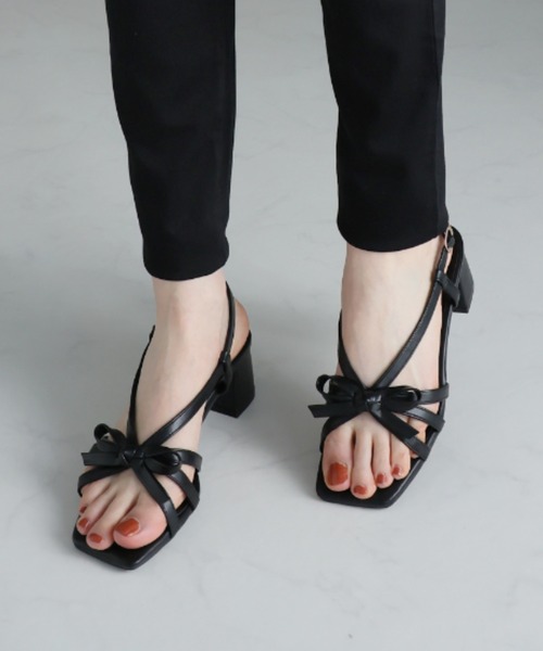 スクエアトゥリボンストラップサンダル（サンダル）｜VIVIAN