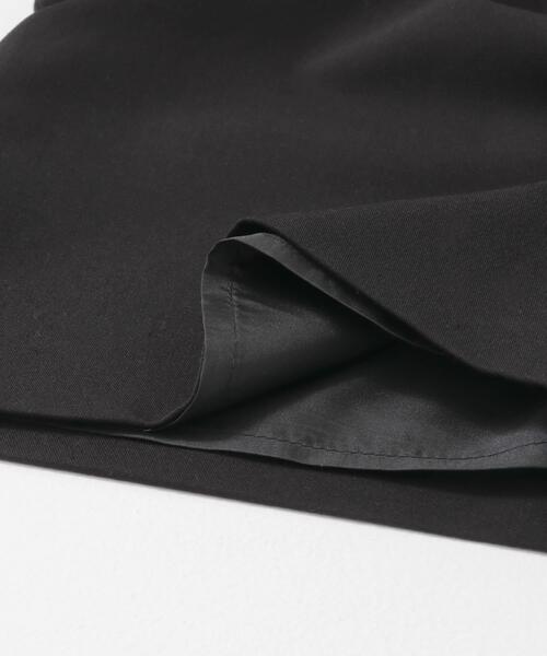 URBAN RESEARCH DOORS(アーバンリサーチドアーズ)の「Vネックオールインワン(サロペット/オーバーオール・レディース・ブラック・SMALL/MEDIUM)」の4枚目の写真