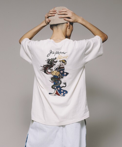 schott（ショット）の「Schott/ショット 別注 刺繍舞子Tシャツ/バック