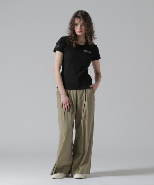 AVIREX（アヴィレックス）の「BOX PLEATS RELAX PANTS/ボックスプリーツ リラックスパンツ（その他パンツ・レディース・ピンク/ミント/ブラック/オリーブ・F）」の6枚目の写真