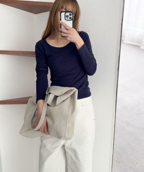 CANAL JEAN(キャナルジーン)の「diggity スエード2wayバッグ(ショルダーバッグ・レディース・ベージュ/グレー/ブラウン/カーキ/チャコールグレー・ONE SIZE)」の6枚目の写真