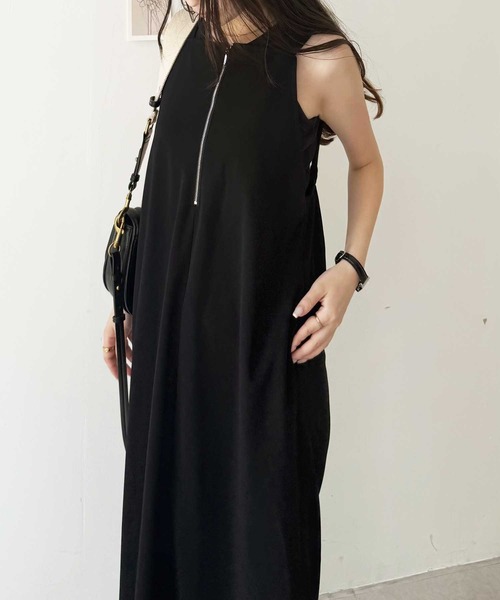 GeeRA（ジーラ）の「【S-XLサイズ展開】ハーフジップカットジョーゼットキャミワンピース（ワンピース・レディース・ベージュ/ブラック・LARGE/X-LARGE/MEDIUM/SMALL）」の14枚目の写真