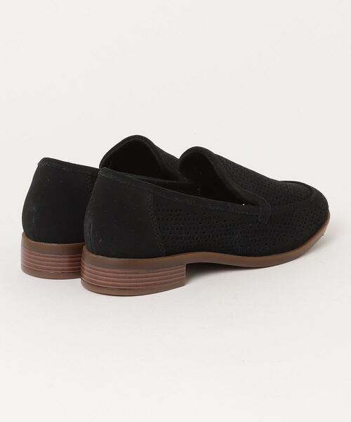 Clarks（クラークス）の「Trish Cove / トリッシュコーブ（ブラックスエード）（ローファー・レディース・ブラック・UK5/UK6/UK4/UK3/UK3.5/UK4.5/UK5.5）」の2枚目の写真