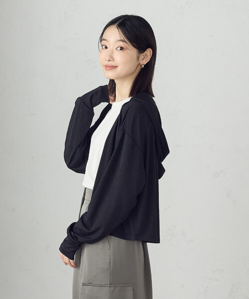 COMME CA ISM(コムサイズム)の「【接触冷感・UVカット】着流しフーディカーディガン(カーディガン/ボレロ・レディース・ライトグレー/ネイビー/ブラック・FREE)」の13枚目の写真