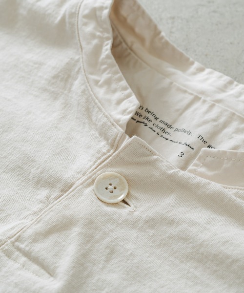 quadro(クオドロ)の「ドライ度詰天竺ヘンリーネックプルオーバー(Tシャツ/カットソー・メンズ・ダークネイビー/グリーン/キナリ/モカ・LARGE/MEDIUM)」の9枚目の写真