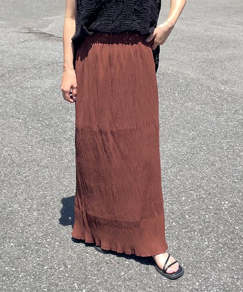 CRB（シーアールビー）の「プリーツIラインロングスカート（スカート・レディース・ブラック/グレー/アイボリー/グリーン/ブルー/ピンク/イエロー/ピンク系その他/ダークグリーン/オレンジ/ブラウン・F）」の4枚目の写真