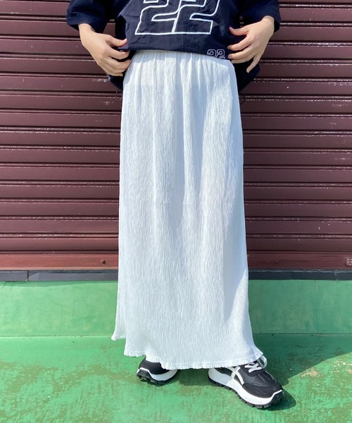 CRB（シーアールビー）の「プリーツIラインロングスカート（スカート・レディース・ブラック/グレー/アイボリー/グリーン/ブルー/ピンク/イエロー/ピンク系その他/ダークグリーン/オレンジ/ブラウン・F）」の2枚目の写真