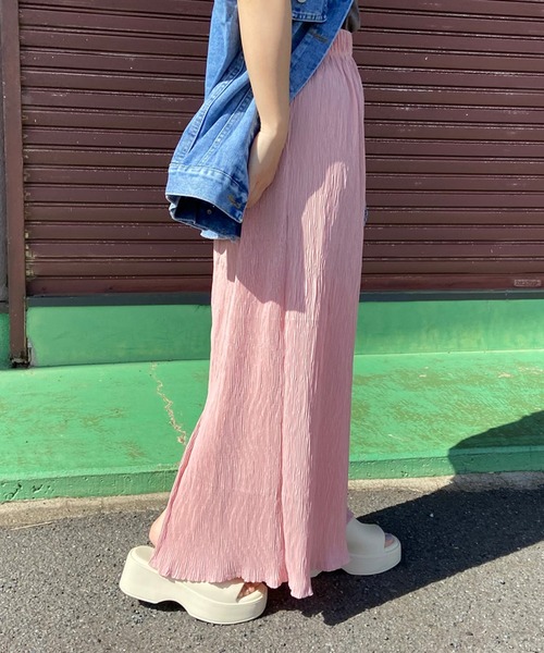 CRB（シーアールビー）の「プリーツIラインロングスカート（スカート・レディース・ブラック/グレー/アイボリー/グリーン/ブルー/ピンク/イエロー/ピンク系その他/ダークグリーン/オレンジ/ブラウン・F）」の14枚目の写真