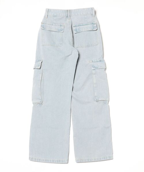 LETee（レティー）の「ウォッシュデニム　カーゴパンツ（デニムパンツ・レディース・ライトブルー・S/M）」の10枚目の写真