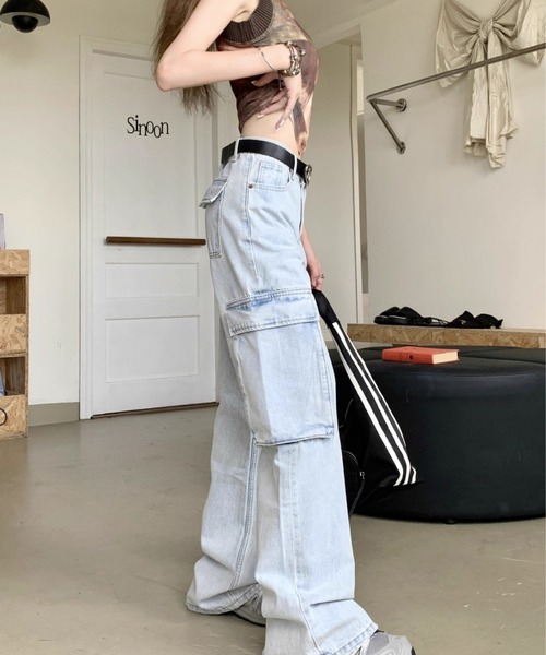 LETee（レティー）の「ウォッシュデニム　カーゴパンツ（デニムパンツ・レディース・ライトブルー・S/M）」の7枚目の写真