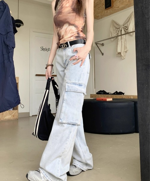 LETee（レティー）の「ウォッシュデニム　カーゴパンツ（デニムパンツ・レディース・ライトブルー・S/M）」の8枚目の写真