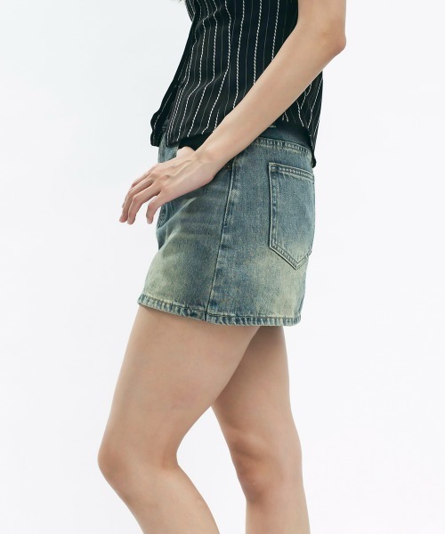 Clum(クルム)の「Vintage-like denim skirt (with shorts) / ヴィンテージライクデニムスカート(ショーツ付き)(スカート・レディース・ブラック/ライトブルー/ブルー・MEDIUM/SMALL)」の22枚目の写真