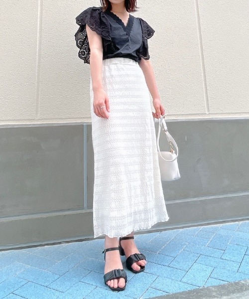 &soiree(アンドソワレ)の「【&soiree】シャーリングロングスカート(CP)(スカート・レディース・イエロー/ブラック/アイボリー・FREE)」の9枚目の写真