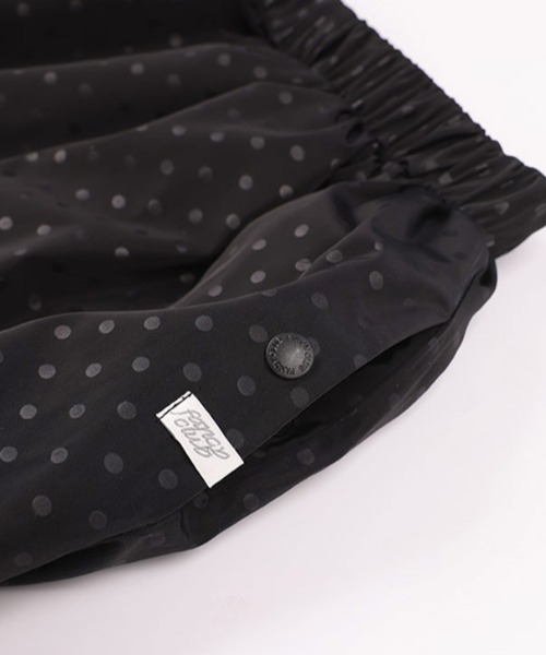 FANCY CLUB(ファンシークラブ)の「A'GEM/9 × .kom 『 FANCY CLUB/ファンシークラブ』 DOT NYLON BALLOON SKIRT/ドットナイロンバルーンスカート(スカート・レディース・ブラック・FREE)」の2枚目の写真