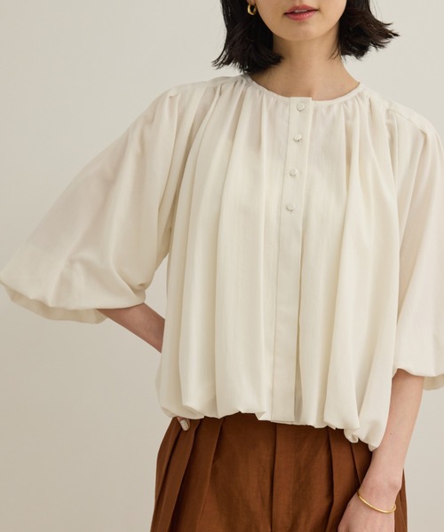 ROPE'(ロペ)の「【洗える】フェイディドフラワープリント・無地ブラウス(シャツ/ブラウス・レディース・ダークブラウン/ブラック/オフホワイト/ブルー・FREE)」の18枚目の写真