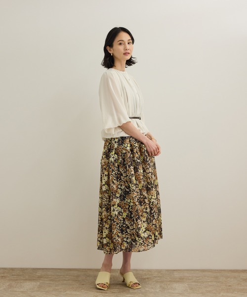 ROPE'(ロペ)の「【洗える】フェイディドフラワープリント・無地ブラウス(シャツ/ブラウス・レディース・ダークブラウン/ブラック/オフホワイト/ブルー・FREE)」の19枚目の写真
