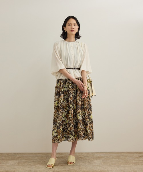 ROPE'(ロペ)の「【洗える】フェイディドフラワープリント・無地ブラウス(シャツ/ブラウス・レディース・ダークブラウン/ブラック/オフホワイト/ブルー・FREE)」の20枚目の写真