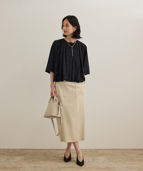 ROPE'(ロペ)の「【洗える】フェイディドフラワープリント・無地ブラウス(シャツ/ブラウス・レディース・ダークブラウン/ブラック/オフホワイト/ブルー・FREE)」の22枚目の写真