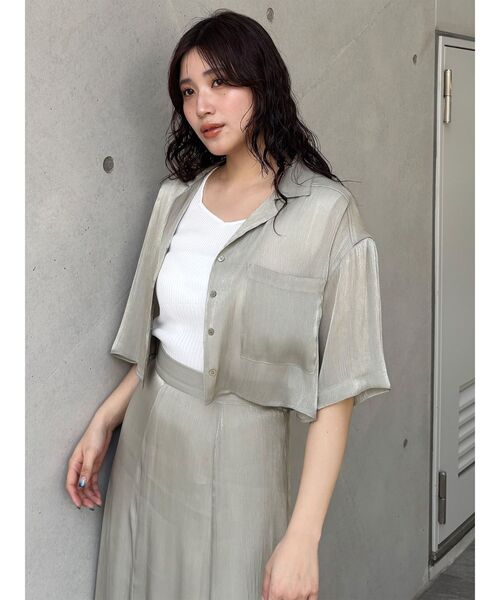 MURUA(ムルーア)の「【セットアップ対応】シャイニーシアーショートシャツ(シャツ/ブラウス・レディース・ライトグリーン/ブラック/アイボリー/ブラウン・FREE)」の7枚目の写真