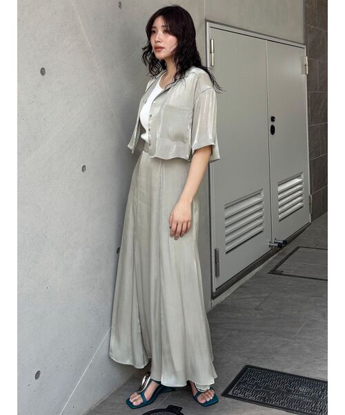MURUA(ムルーア)の「【セットアップ対応】シャイニーシアーショートシャツ(シャツ/ブラウス・レディース・ライトグリーン/ブラック/アイボリー/ブラウン・FREE)」の9枚目の写真