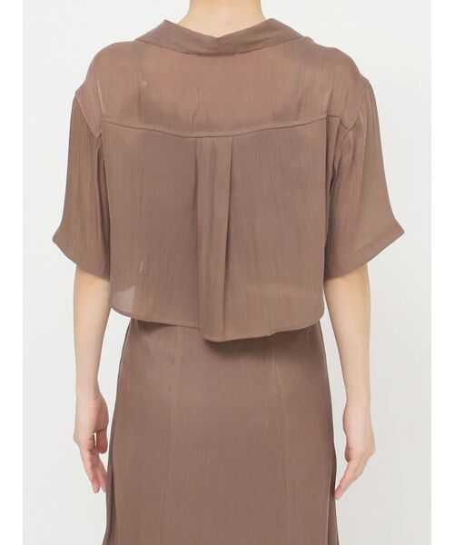 MURUA（ムルーア）の「【セットアップ対応】シャイニーシアーショートシャツ（シャツ/ブラウス・レディース・ライトグリーン/ブラック/アイボリー/ブラウン・FREE）」の6枚目の写真