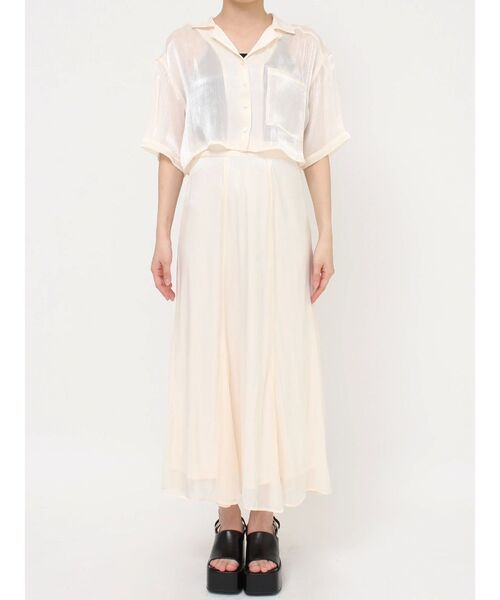 MURUA（ムルーア）の「【セットアップ対応】シャイニーシアーショートシャツ（シャツ/ブラウス・レディース・ライトグリーン/ブラック/アイボリー/ブラウン・FREE）」の12枚目の写真