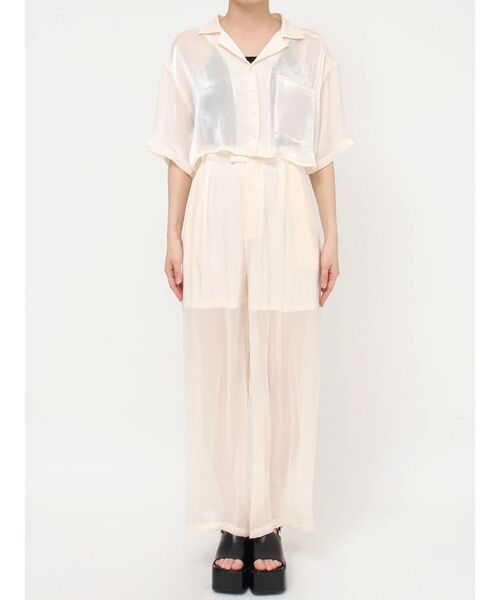 MURUA（ムルーア）の「【セットアップ対応】シャイニーシアーショートシャツ（シャツ/ブラウス・レディース・ライトグリーン/ブラック/アイボリー/ブラウン・FREE）」の13枚目の写真