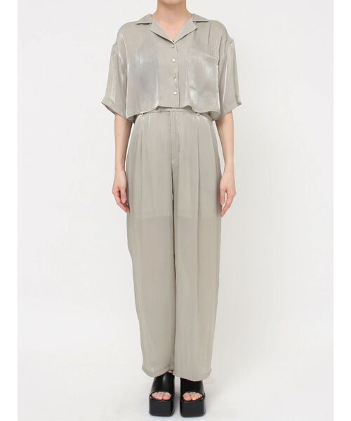 MURUA（ムルーア）の「【セットアップ対応】シャイニーシアーショートシャツ（シャツ/ブラウス・レディース・ライトグリーン/ブラック/アイボリー/ブラウン・FREE）」の17枚目の写真