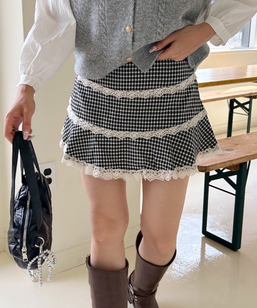 SOLLON.(ソルロン)の「check lace mini skirt(スカート・レディース・レッド/ブラック・FREE)」の4枚目の写真