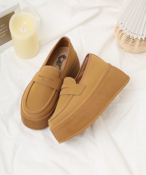 LOVEHUNTER(ラブハンター)の「LOVEHUNTER 厚底ウェッジソール ローファー/モカシン スニーカー(スニーカー・レディース・ベージュ/キャメル/ブラック×ホワイト/シルバー/ブラック×ブラック/ブラック/グレー/ホワイト/グレー系その他/ブラック系その他/イエロー系その他/ベージュ系その他/ベージュ系/ブラック系/イエロー系/グレー系・40/44/36/43/42/41/39/38/37)」の14枚目の写真