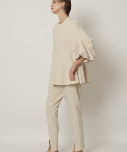 CADUNE(カデュネ)の「スリットパンツ(その他パンツ・レディース・ブラック/ベージュ/ブラウン/ネイビー・34/38/36)」の7枚目の写真