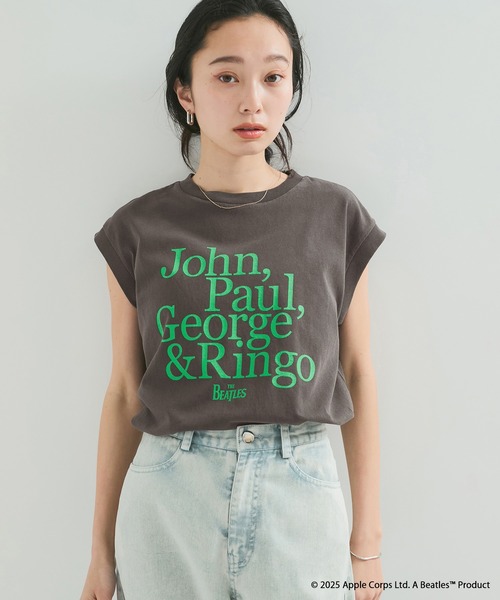 le cercle ADAM ET ROPE'(ルセルクルアダムエロペ)の「【THE BEATLES/ザ ビートルズ】ノースリーブTシャツ(Tシャツ/カットソー・レディース・ホワイト系その他/チャコールグレー・FREE)」の4枚目の写真