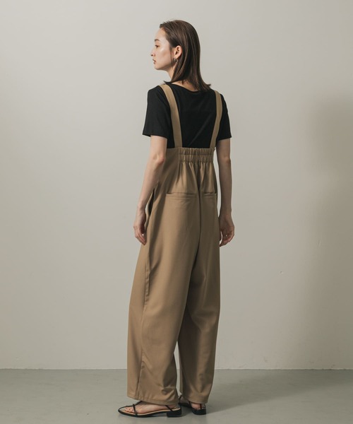 SENSE OF PLACE by URBAN RESEARCH（センスオブプレイスバイアーバンリサーチ）の「ウエストタックサロペットパンツ（サロペット/オーバーオール・レディース・ネイビー/ベージュ/ライトインディゴブルー・ONE）」の16枚目の写真