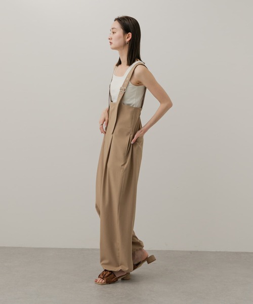 SENSE OF PLACE by URBAN RESEARCH（センスオブプレイスバイアーバンリサーチ）の「ウエストタックサロペットパンツ（サロペット/オーバーオール・レディース・ネイビー/ベージュ/ライトインディゴブルー・ONE）」の20枚目の写真