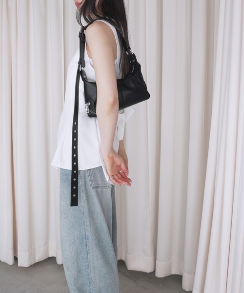 O'fmus(オフムス)の「【O'fmus】バックリボン ペプラムトップス ofmw25s053(その他トップス・レディース・オフホワイト/ブラック・FREE)」の6枚目の写真