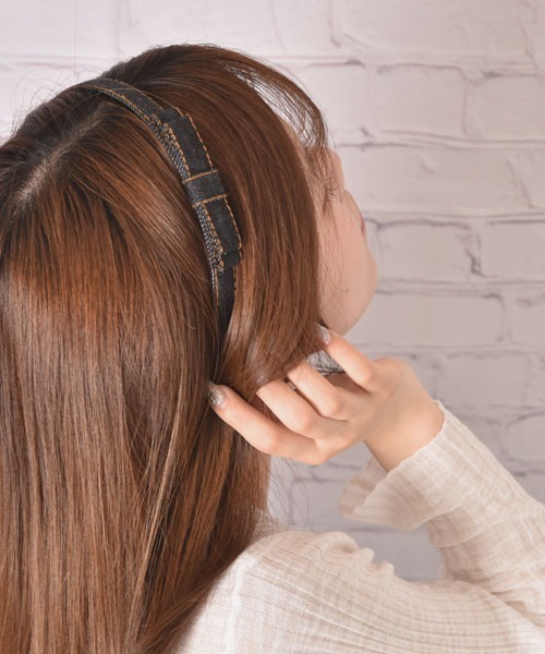 VIBGYOR Women（ヴィブジョー　ウィメン）の「【float】デニム リボン デザイン カチューシャ（カチューシャ・レディース・ライトブルー/ブラック/インディゴブルー・FREE）」の20枚目の写真