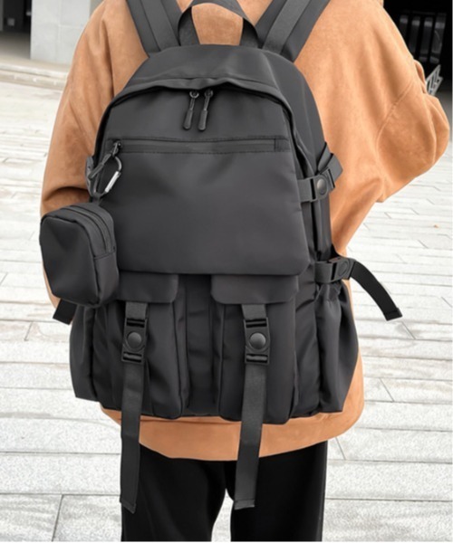 Evo+Revo(エボレボ)の「”マジ使える”多機能ブラックリュック(バックパック/リュック・メンズ・ブラック・FREE)」の1枚目の写真