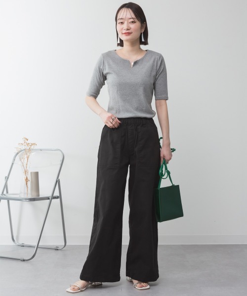 RCD(アールシーディー)の「キーネックコットン5分袖トップス(Tシャツ/カットソー・レディース・杢グレー/オフホワイト/ブラック/カーキ/グレイッシュベージュ・M/L/LL/3L/4L)」の15枚目の写真
