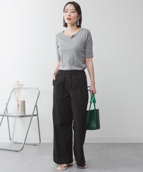RCD(アールシーディー)の「キーネックコットン5分袖トップス(Tシャツ/カットソー・レディース・杢グレー/オフホワイト/ブラック/カーキ/グレイッシュベージュ・M/L/LL/3L/4L)」の18枚目の写真