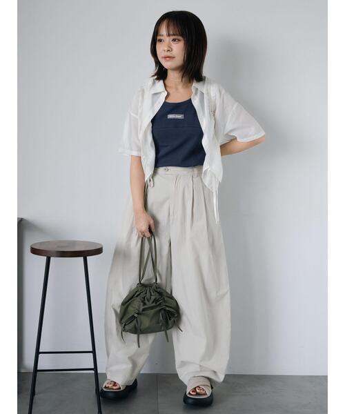 ehka sopo（エヘカソポ）の「切り替えタンクトップ（タンクトップ・レディース・ブラック/チャコールグレー/ブルー/オフホワイト・F）」の21枚目の写真