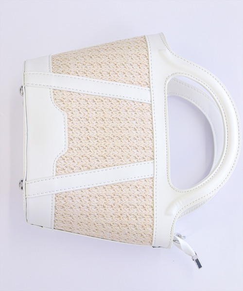 clear（クリア）の「配色ミニストローバッグ[ショルダーバッグ ハンドバッグ 2WAY]≪SS新作≫（ショルダーバッグ・レディース・オフホワイト/キャメル・F）」の9枚目の写真