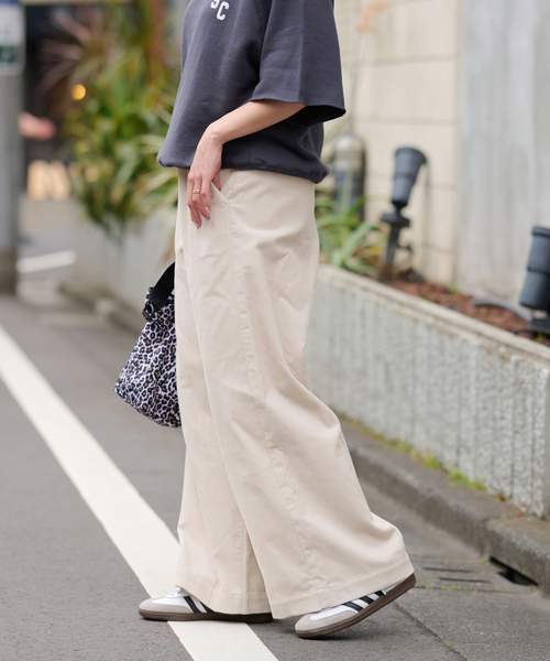 JOURNAL STANDARD relume(ジャーナルスタンダード レリューム)の「コットンコーデュロイイージーワイド(その他パンツ・レディース・ホワイト/ピンク/カーキ・36/38)」の22枚目の写真